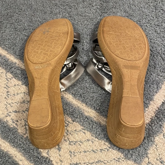 Silver sandals - Picture 2 of 2